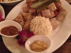 香肠拼盘大份-宝莱纳啤酒花园餐厅PAULANER BRAUHAUS Nanjing(广州路店)