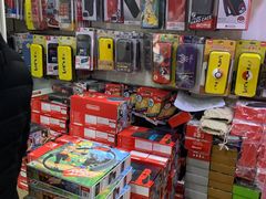 -上海南东电玩(上海置地广场周大福店)