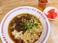 -犟一碗双椒鸡面(得意世界店)