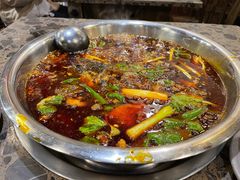 -肖肖酸萝卜鱼火锅(总店)