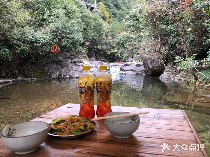 篁岭石门峡图片