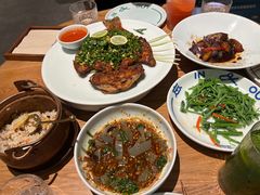-一坐一忘云南菜(嘉里中心店)