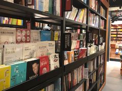 -SISYPHE BOOKS西西弗书店(龙湖滨江天街店)