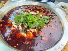 -老表牌·蛙蛙鸡冷锅鱼(成都东站店)