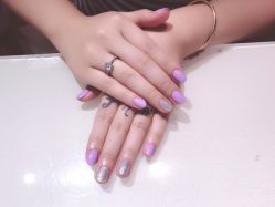 -手牵手美甲