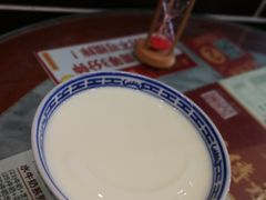 姜汁撞奶-赵记传承特色牛奶甜品(泉城广场店)
