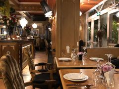 大堂-火车头法国西餐厅