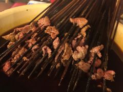 -拈签一笑黄牛肉辣卤串串