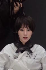 -HAIR CORNER