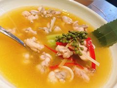 鲜花椒泡菜煮牛蛙-梧桐