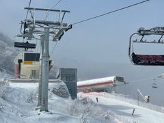 -鳌山滑雪度假区