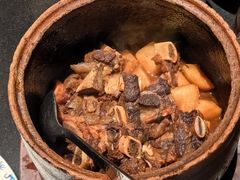 砂锅煨鲜牛排-许爷家·生态湖鲜(徐汇日月光店)