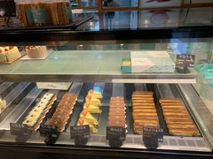 -Dough&Joe团憩(瑞虹天地月亮湾店)