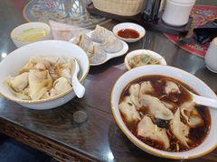 -笑来喜馄饨小笼工坊(通扬路店)