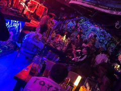 -vimi便利店酒吧
