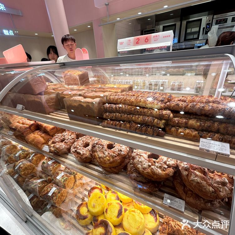 广州好利来×光与夜之恋主题店!真的美哭