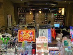 -钟书阁(松江泰晤士小镇店)