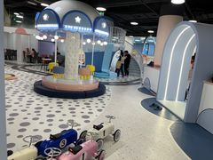 -蓝鲸奇亲子游泳俱乐部