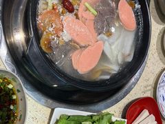 -九寨特色牦牛肉汤锅 羊肉汤锅