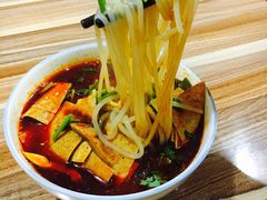 -老字号杨坡红油米线腊汁肉夹馍(东四道巷店)