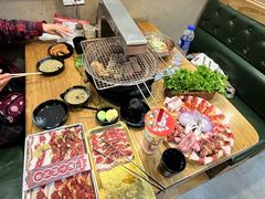 -合易泓烤肉·海肠捞饭(火车站店)