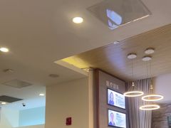 -维乐口腔(美维云门诊陆家嘴店)