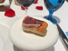 -AZUR聚(香格里拉饭店)