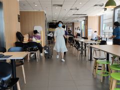 大堂-麦当劳(三亚凤凰机场店)