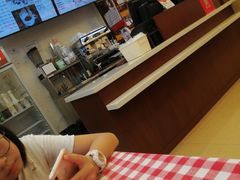 -红宝石·鲜奶小方·海派西点房(浦三店)