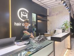 -HAIR CORNER