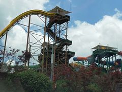 -四季贵州·山地温泉水世界
