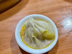 -莱莱小笼·乔艾