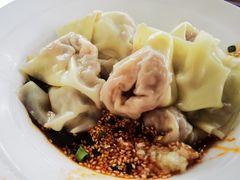红油抄手-胡成记口蘑龙眼包子(盐道街店)