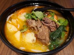 香辣牛肉米线-老妈米线(港龙店)