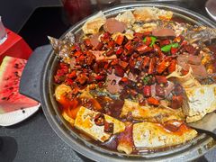 -辣尚瘾·烤鱼·新川菜(牡丹园直营店)