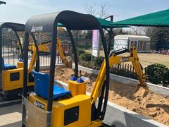 -季高兔窝窝亲子园(上海薰衣草公园店)