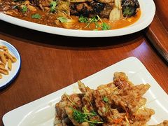 -老码头黑皮肘子锅包肉(赣水路店)