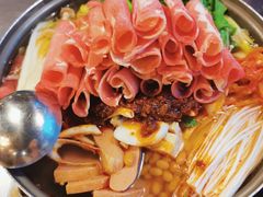 部队锅-MI WU FACTORY米屋美食工厂餐厅(绿地店)
