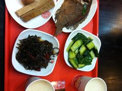 -顺溜·手工刀削面·黑金店(铜锣湾店)