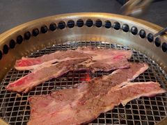 -铭牛烧肉·和牛海鲜自助(高新月牙湖店)