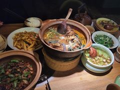 -吃饭皇帝大土家民族菜(正大广场店)