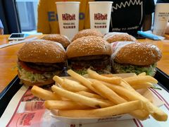 -The Habit Burger Grill 哈比特汉堡(复兴soho店)