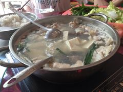 -香猪美食(中心店)