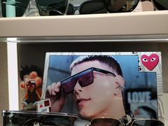 -潘多拉眼镜·蔡司依视路明月(潘家园店)