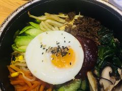 牛肉石锅拌饭-百年石锅饭(阿里郎美食街店)