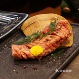 日式料理：一口纯正和牛
