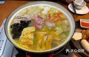 Chicken Soup Eight Delicacies Pot