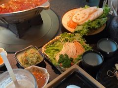 -湊湊火锅·茶憩(新中关购物中心店)