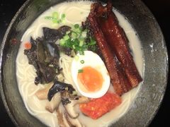 -春笙食堂.丼饭拉面寿司(GOGO新天地店)