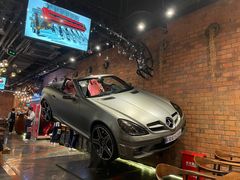 -1886德国汽车餐厅(外滩十六铺码头店)